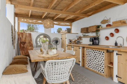 81d072369d11d0b2eee3c3b11c6d1a29 - 26