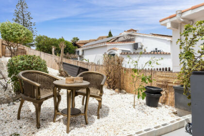 81d072369d11d0b2eee3c3b11c6d1a29 - 3