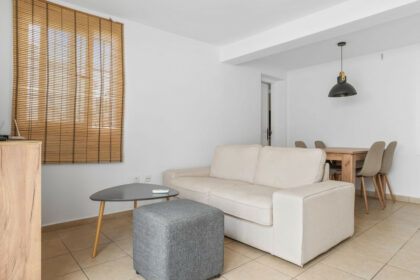 81d072369d11d0b2eee3c3b11c6d1a29 - 32