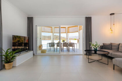 82a8a05e2692d3b5c0809ee9d5f09efb - 10