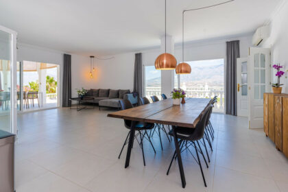 82a8a05e2692d3b5c0809ee9d5f09efb - 11