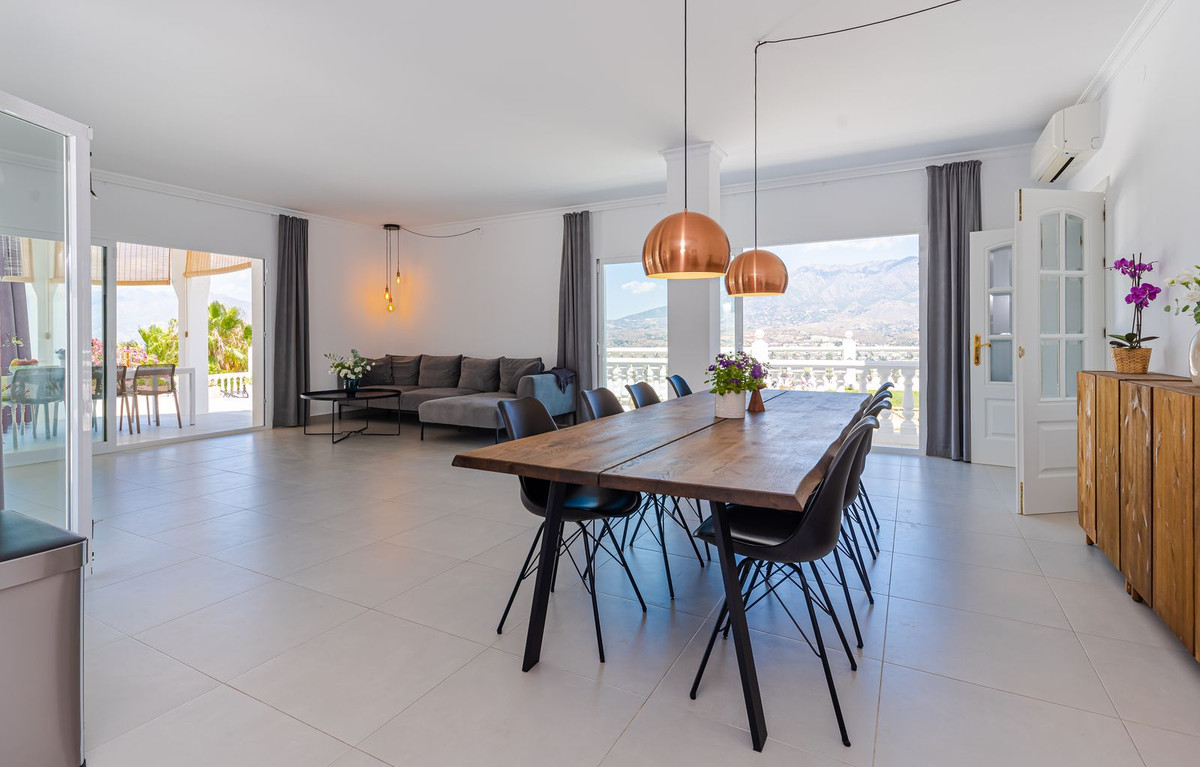 82a8a05e2692d3b5c0809ee9d5f09efb - 11