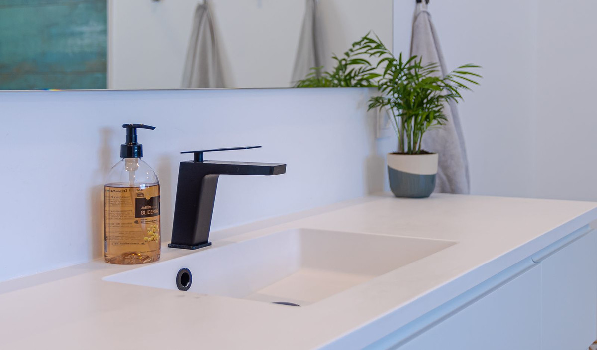 82a8a05e2692d3b5c0809ee9d5f09efb - 27