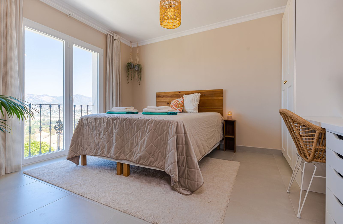 82a8a05e2692d3b5c0809ee9d5f09efb - 30