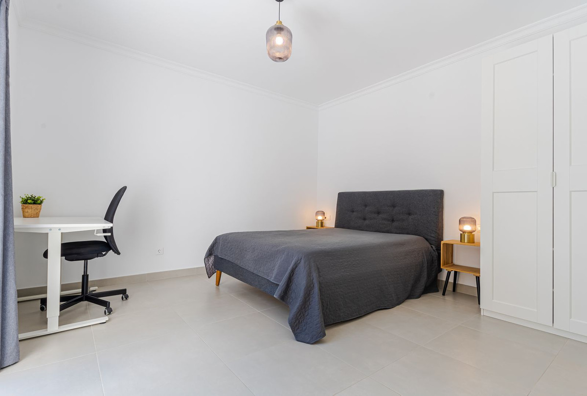 82a8a05e2692d3b5c0809ee9d5f09efb - 34