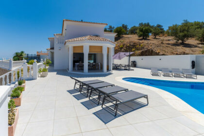 82a8a05e2692d3b5c0809ee9d5f09efb - 4