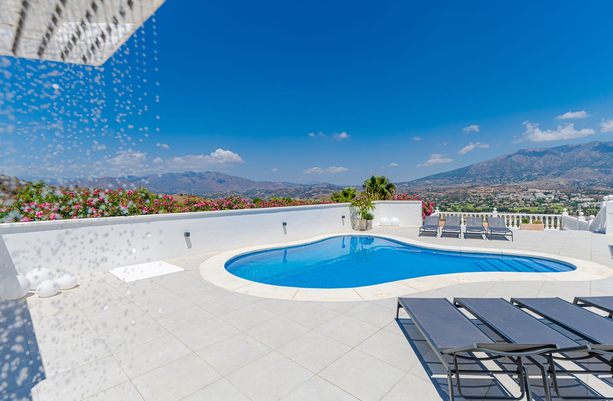 82a8a05e2692d3b5c0809ee9d5f09efb - 5