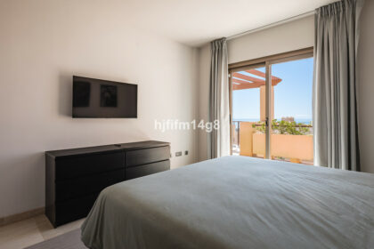 83330ed2ca10d70756789b0e070de37e - 11