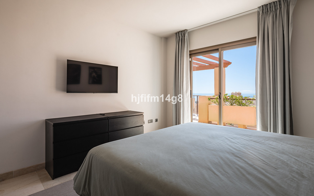 83330ed2ca10d70756789b0e070de37e - 11