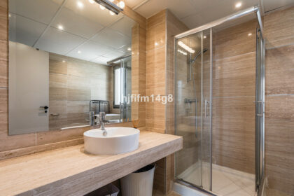 83330ed2ca10d70756789b0e070de37e - 16