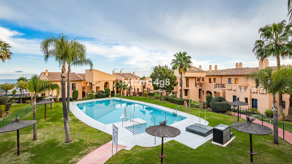 83330ed2ca10d70756789b0e070de37e - 23