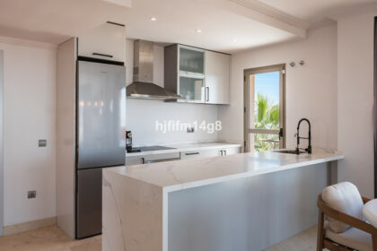 83330ed2ca10d70756789b0e070de37e - 9