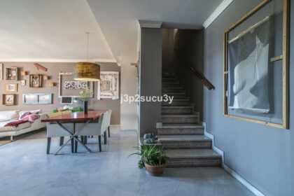 8342141d147e1ca0596cf8f3ec09a06e - 12