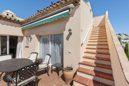 83ad12e9b6cc7f6bf699c22210f8a9ad - 11