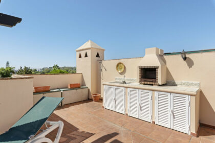 83ad12e9b6cc7f6bf699c22210f8a9ad - 14