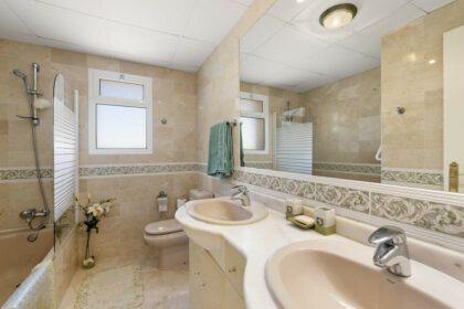 83ad12e9b6cc7f6bf699c22210f8a9ad - 3