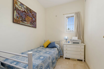 83ad12e9b6cc7f6bf699c22210f8a9ad - 4