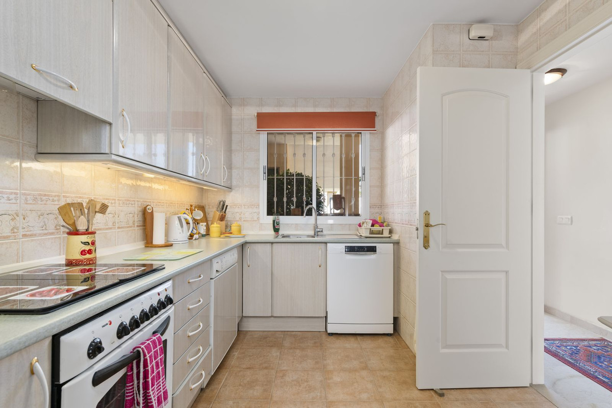 83ad12e9b6cc7f6bf699c22210f8a9ad - 6