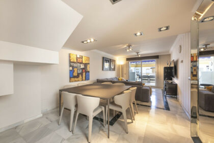 864f08c9bb2afa31635ea7bf415cd189 - 25