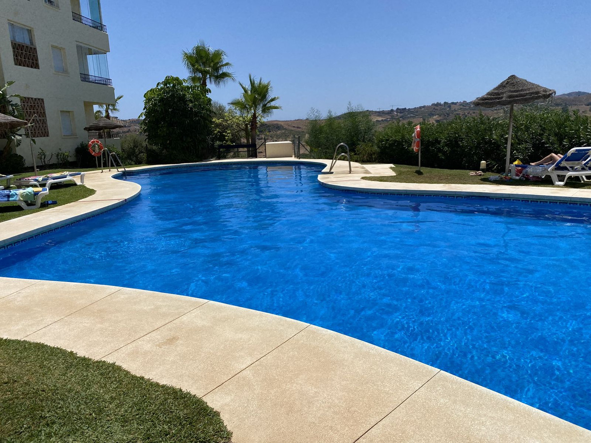 86946ef8c4262c01cdc4360f112d80b9 - 18