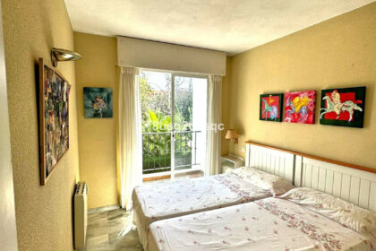 87553177109c54c22fc40202b6959b03 - 10