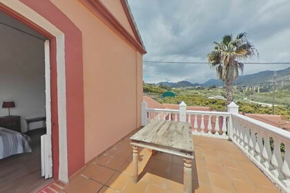 8798350d01d839fae4987f383e0f939c - 19