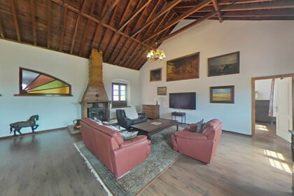 8798350d01d839fae4987f383e0f939c - 9