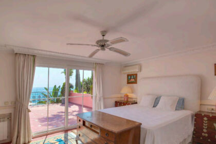 87c768523436bf567bc1b6bfa51b5511 - 14