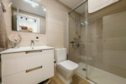 8a5cf70454789072a4a3c5a384052fde - 7