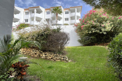 8b62a1d9b414b62f53bbb64a4547acc9 - 12