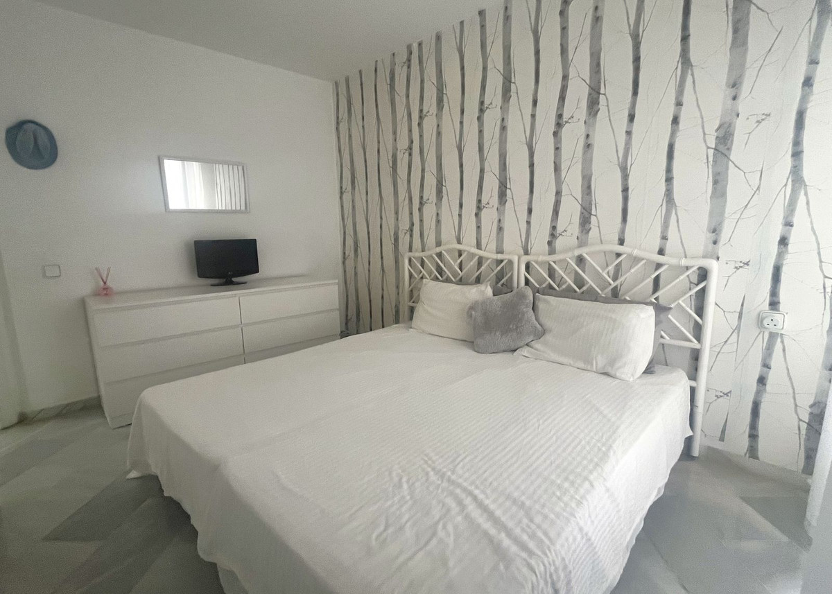 8b62a1d9b414b62f53bbb64a4547acc9 - 17