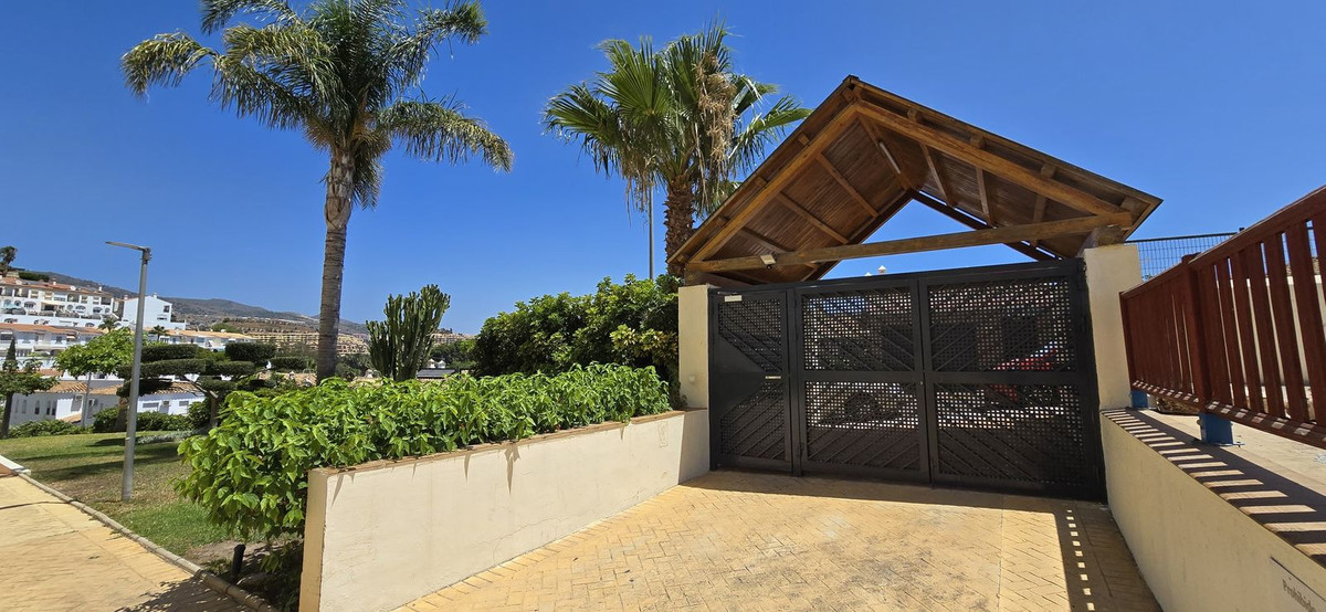 8bf348449fc2748116a0ee214da4ff29 - 16