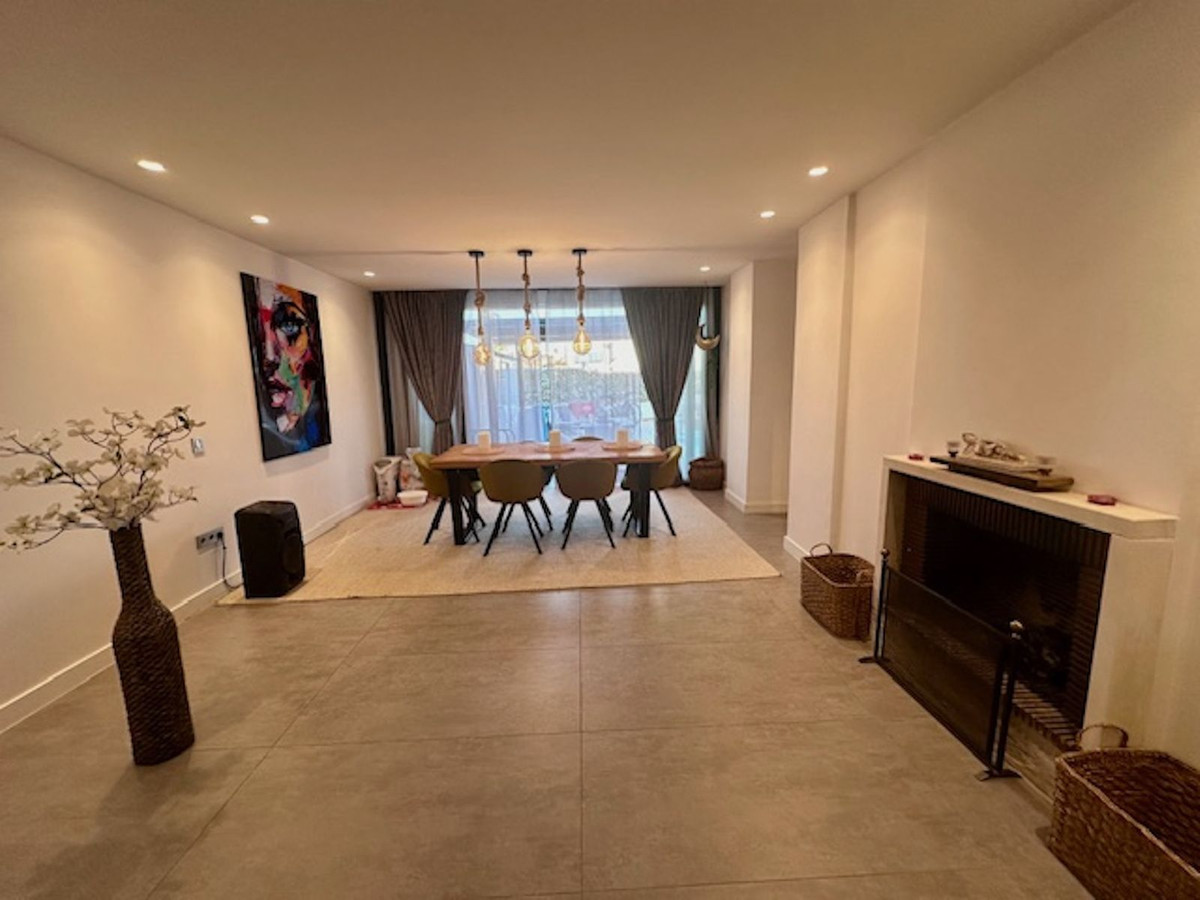 8e25668d3e2d689aa269545765841f68 - 14