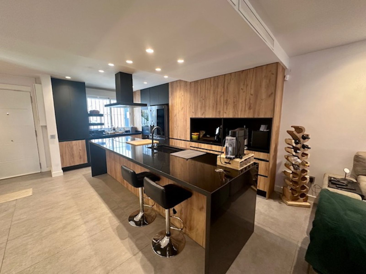 8e25668d3e2d689aa269545765841f68 - 15