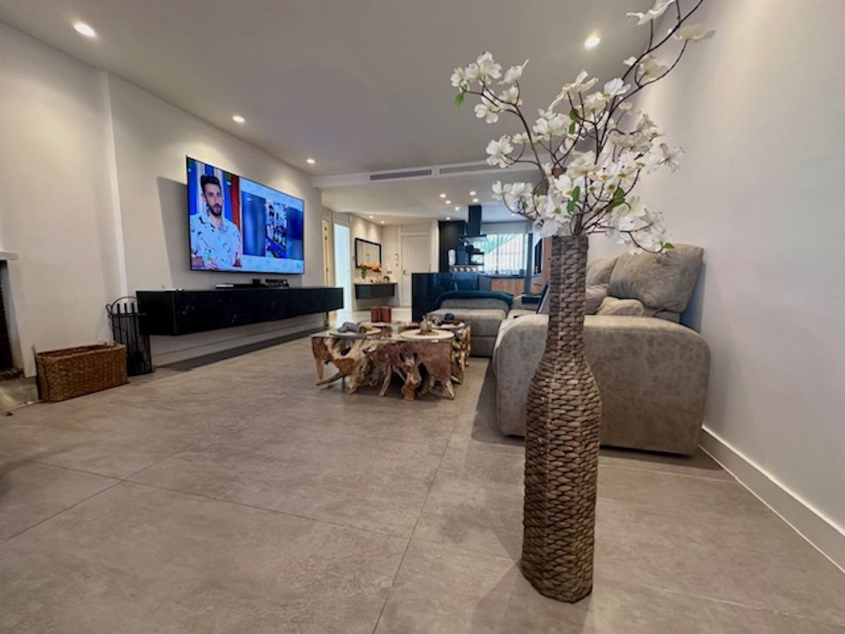 8e25668d3e2d689aa269545765841f68 - 19