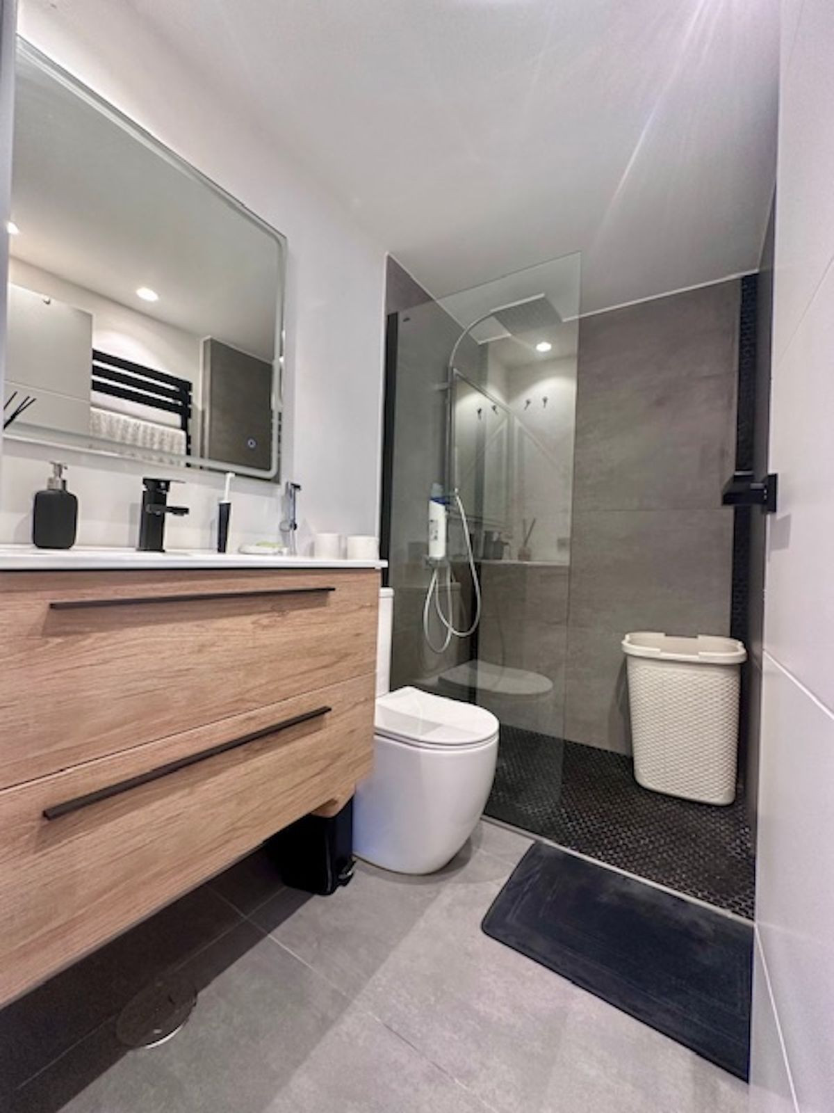 8e25668d3e2d689aa269545765841f68 - 20