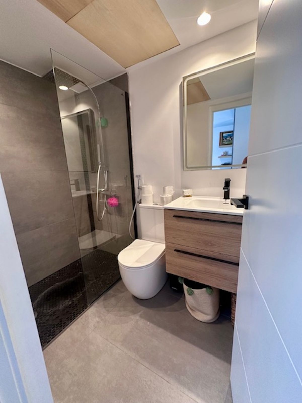 8e25668d3e2d689aa269545765841f68 - 24