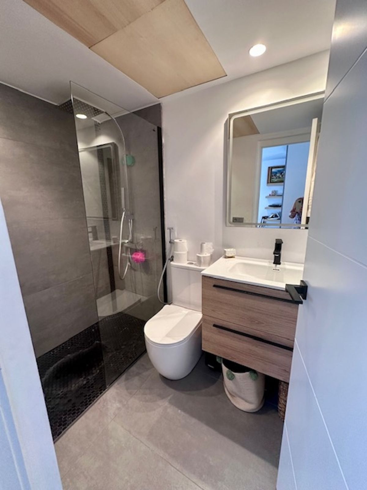 8e25668d3e2d689aa269545765841f68 - 25