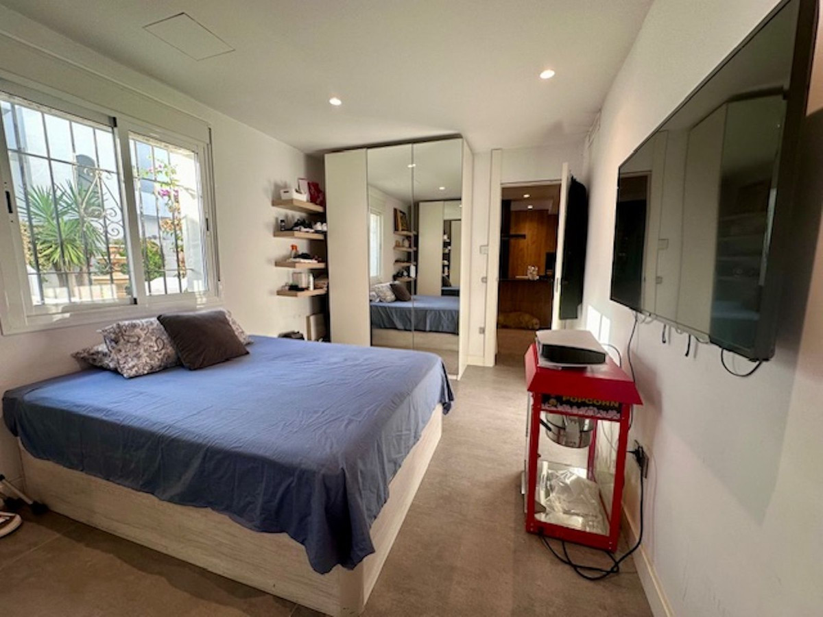 8e25668d3e2d689aa269545765841f68 - 26