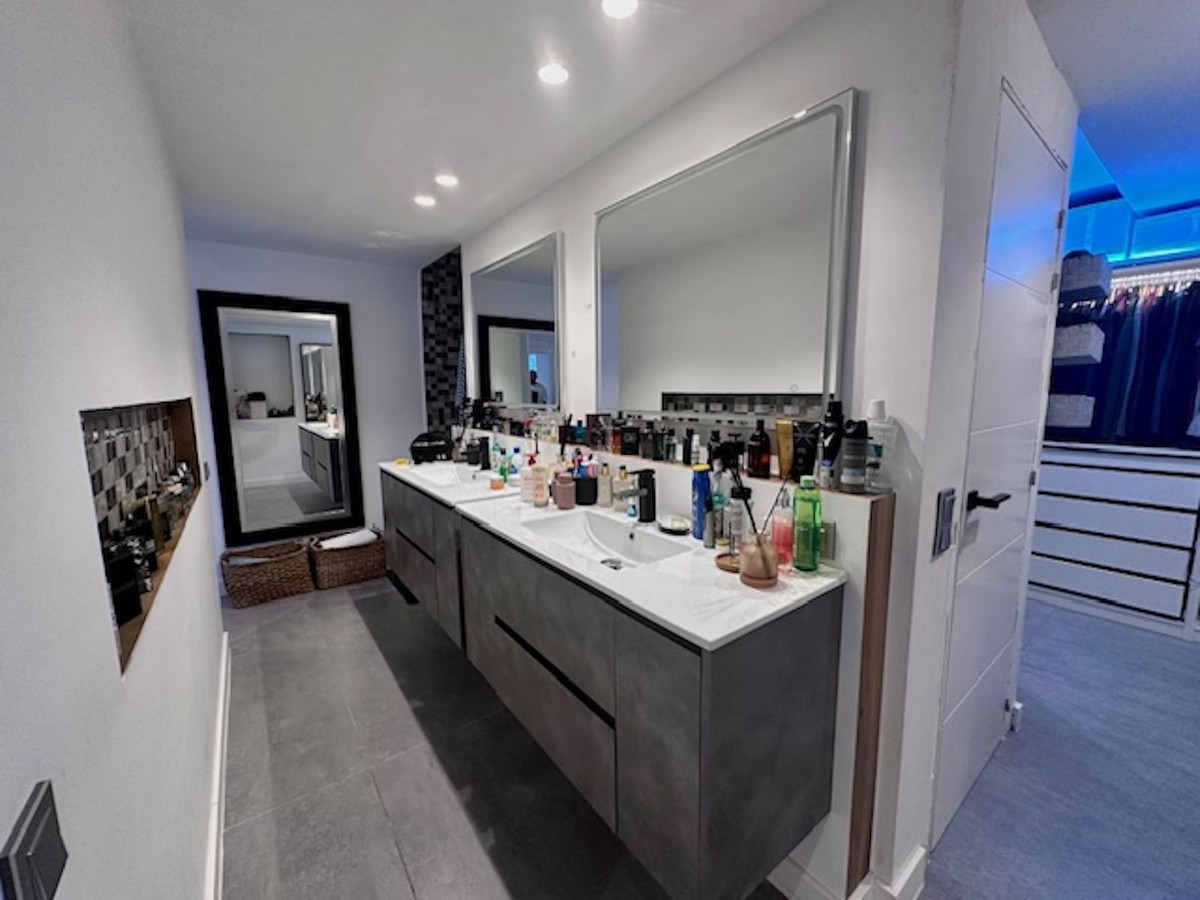 8e25668d3e2d689aa269545765841f68 - 31