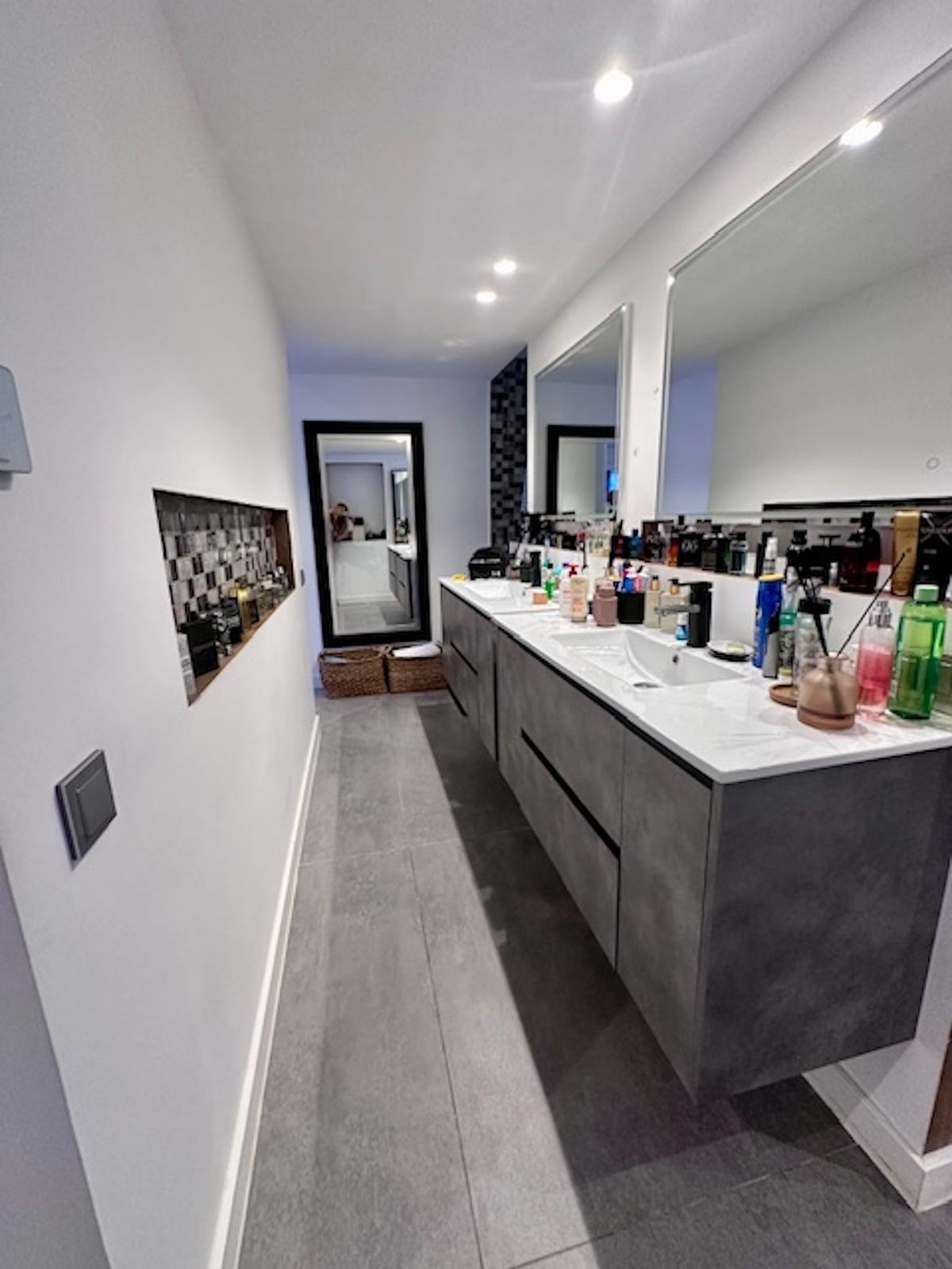 8e25668d3e2d689aa269545765841f68 - 32