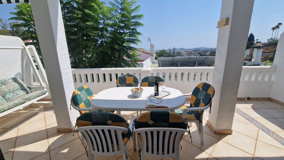 8fe3d40834b4e4acc0f6f9ed8b3ae60b - 11