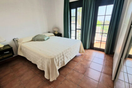 8fe3d40834b4e4acc0f6f9ed8b3ae60b - 4