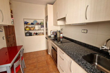 8fe3d40834b4e4acc0f6f9ed8b3ae60b - 9