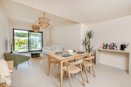 8feac6e26ac8808ce6831b0142e3f638 - 7