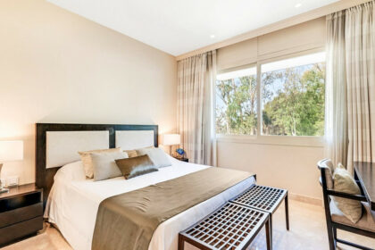 90a64dc1c8f08277786392224fe80816 - 14