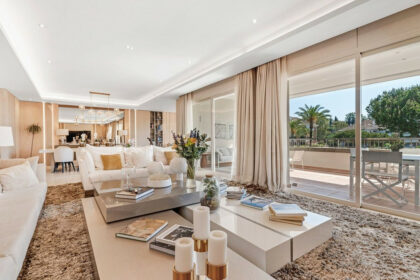 90a64dc1c8f08277786392224fe80816 - 15