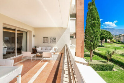 90a64dc1c8f08277786392224fe80816 - 21