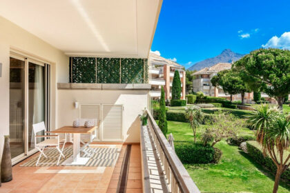 90a64dc1c8f08277786392224fe80816 - 9