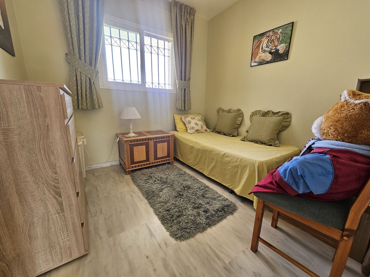 90bd40b53fa468f7d45fe12016d835ea - 12